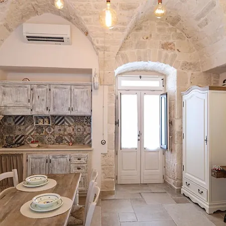 Domus Petra 96 Apartment Ceglie Messapica Exterior photo